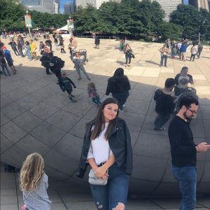 Meet your Posher, Kira